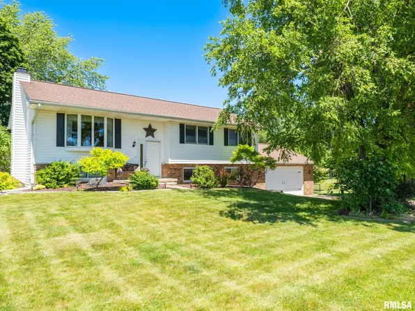 4415 W Simpson Dr, Dunlap, IL 61525