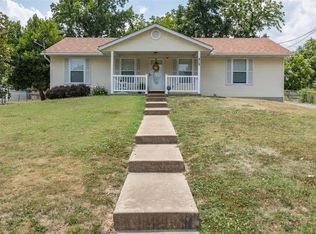 815 Delmar Ave, Festus, MO 63028