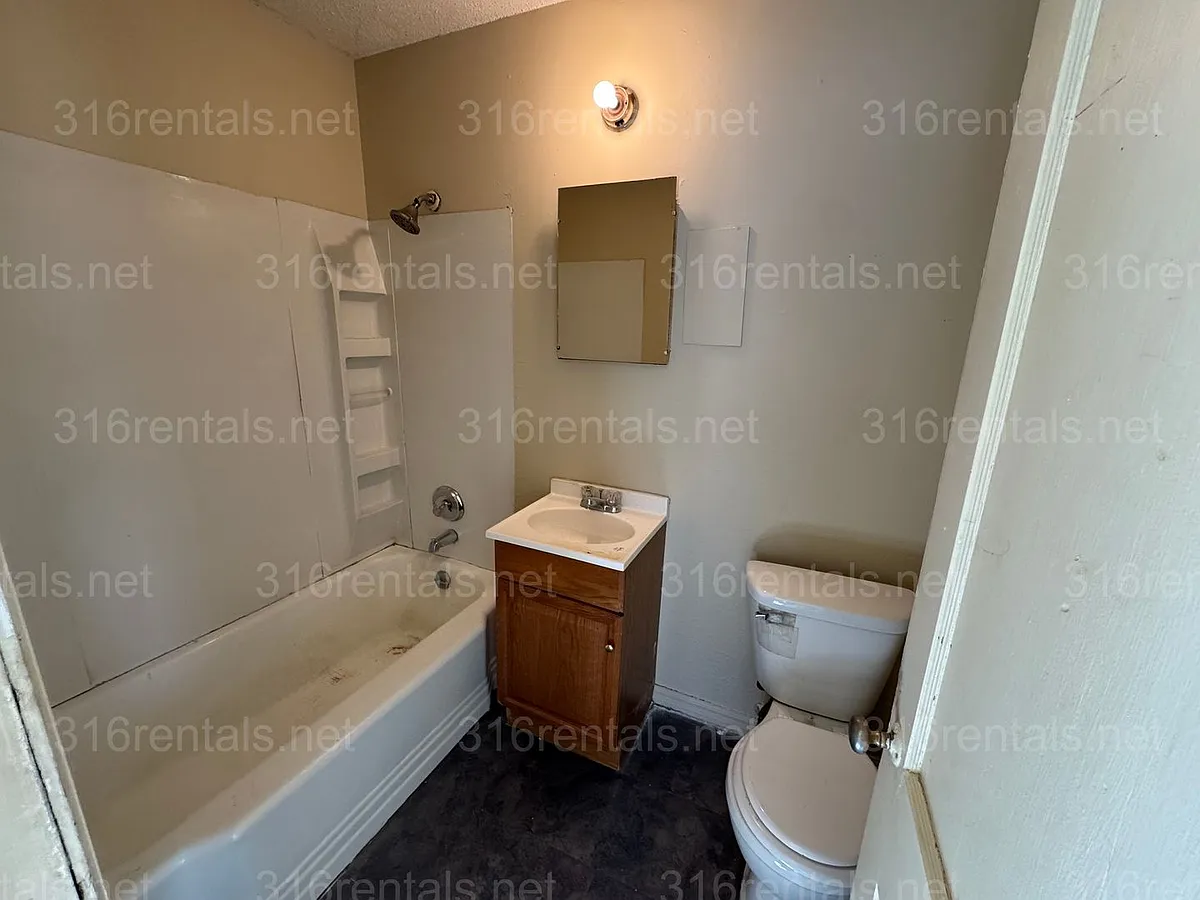 Building Photo - 419 SW 3rd St #419