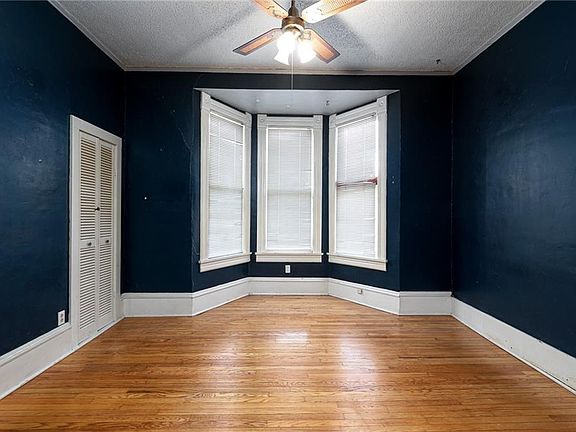 2nd image of 405 W Franklin St