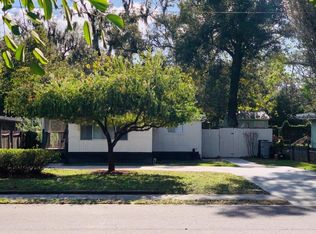 624 E Orange St, Apopka, FL 32703