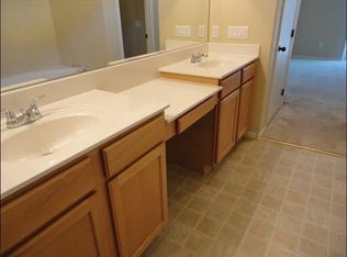 273 Dixon Ct, Columbus, OH 43214