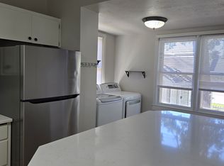 613 7th St, Brookings, SD 57006