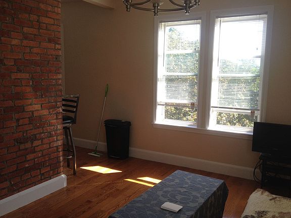 5th image of 30 Circuit St #1