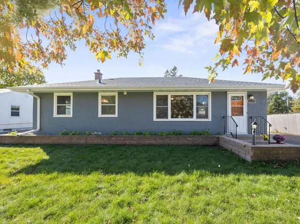 2735 Chippewa Ave, North Saint Paul, MN 55109