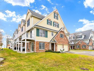 26011 Felicity Lndg, Harrison Township, MI, 48045
