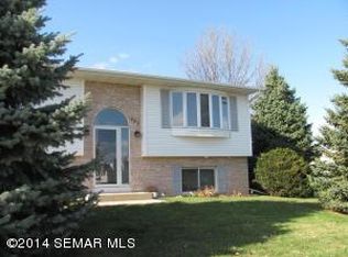 851 Diamond Ridge Ln NW, Rochester, MN 55901