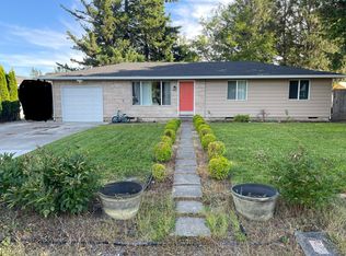 802 SW 15th St, Troutdale, OR 97060