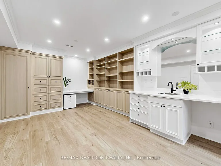 3927 Vandorf Side Rd #BASEMENT — Photo 16
