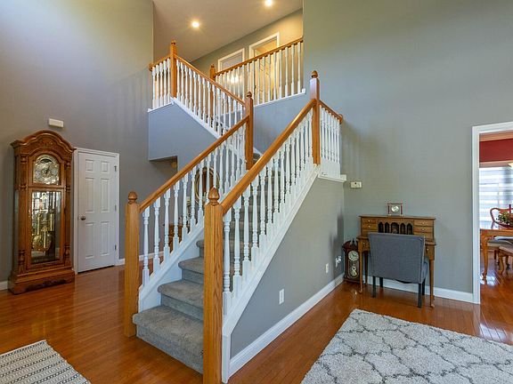 5th image of 1840 E Rock Creek Dr