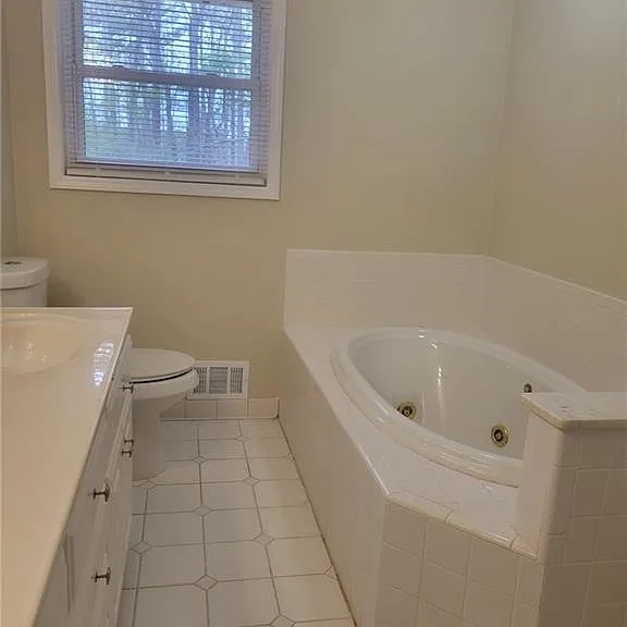 3370 Westbrook Rd — Photo 28