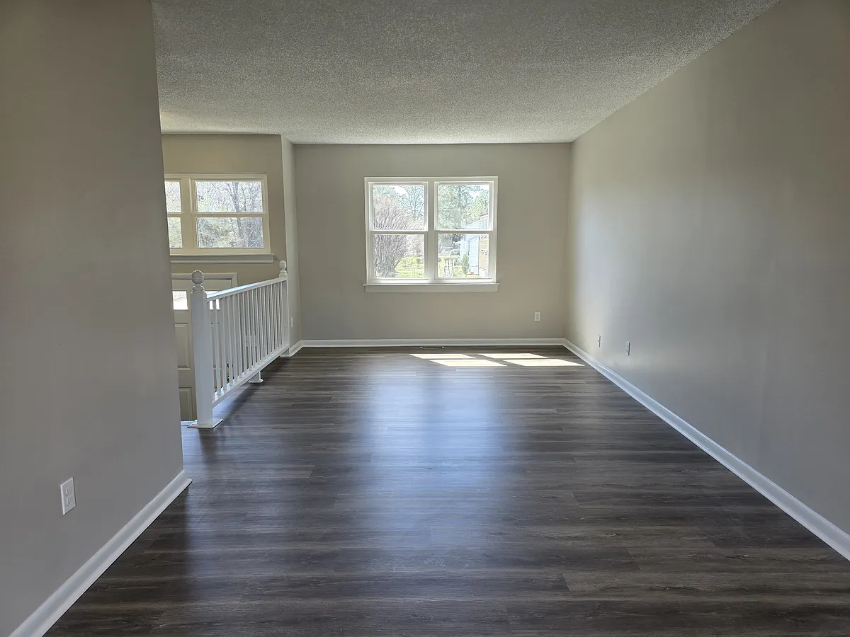 Open Living Area - 10200 Stroud Ln