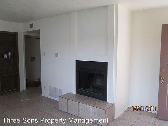 5th image of 540 Palomas Dr SE APT A