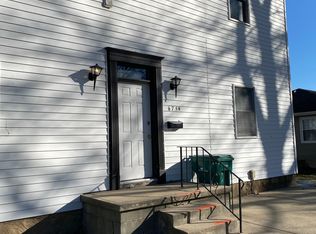 675 N Chestnut St #B, Breese, IL 62230