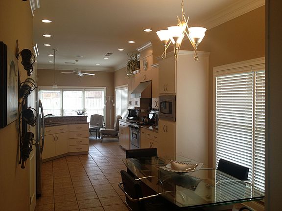 2nd image of 29 Signal Hill Cir