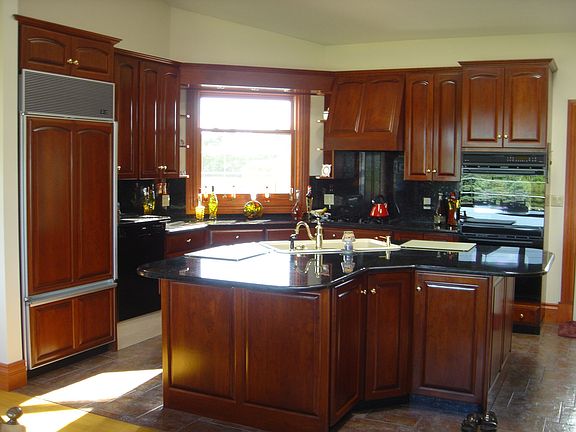 Kitchen Area 24 x 28 front to back