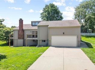 5225 NW 82nd Ter, Kansas City, MO 64151