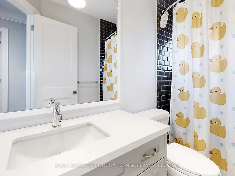 17 Southgate Ave — Photo 28