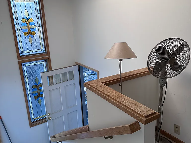 Upper landing, front door