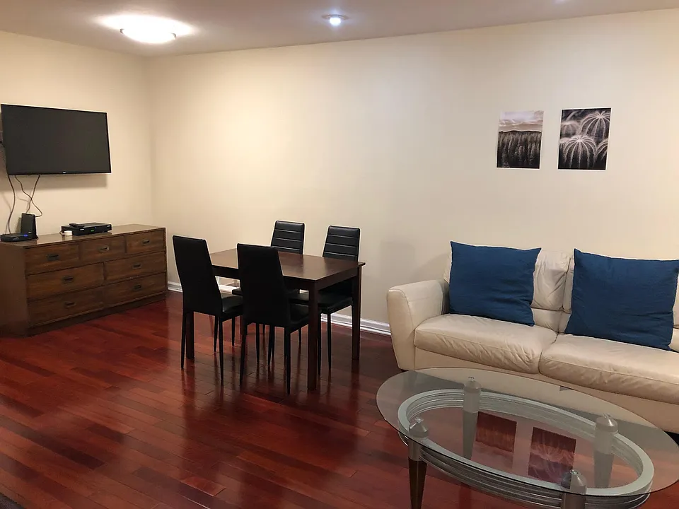 150 George St