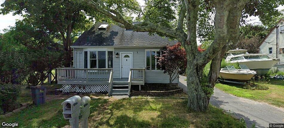 1st image of 48 Park Dr