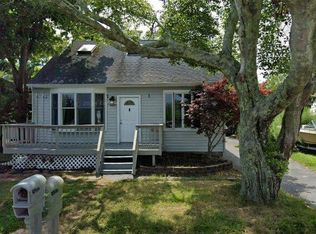 48 Park Dr, Mastic Beach, NY 11951