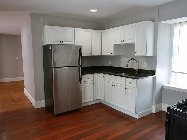113 Pierce St #2 — Photo 12