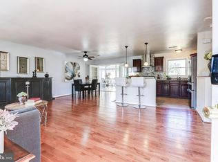 1001 S Ironwood Rd, Sterling, VA 20164