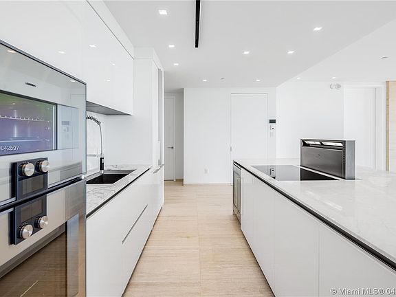 5th image of 10201 Collins Ave Unit 501