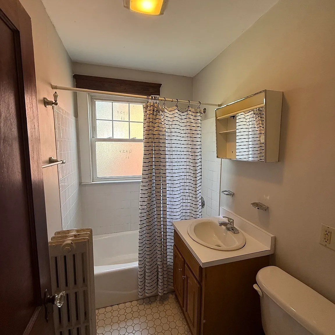 2 bed, 1000 sqft, $2,450 — Photo 4