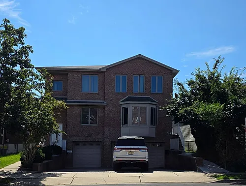 424 Lincoln St #2 Photo 1