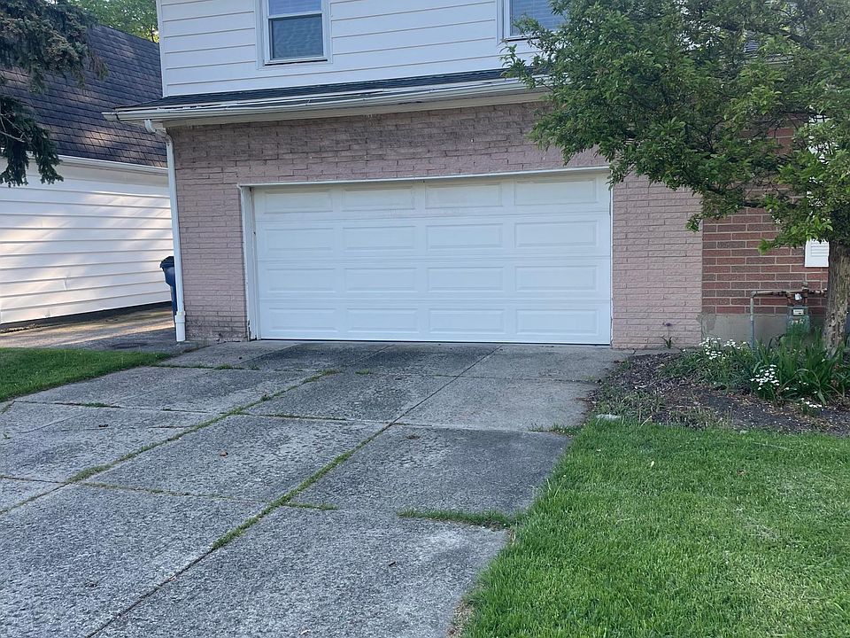 1st image of 130 Emerson Dr #A