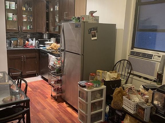 4th image of 350 E 53rd St APT 2A