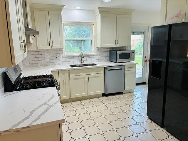 5617 Flack Dr — Photo 6