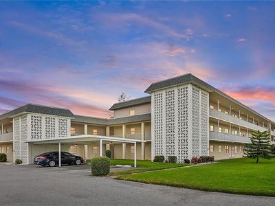 5720 13th Ave N APT 203B, Saint Petersburg, FL, 33710