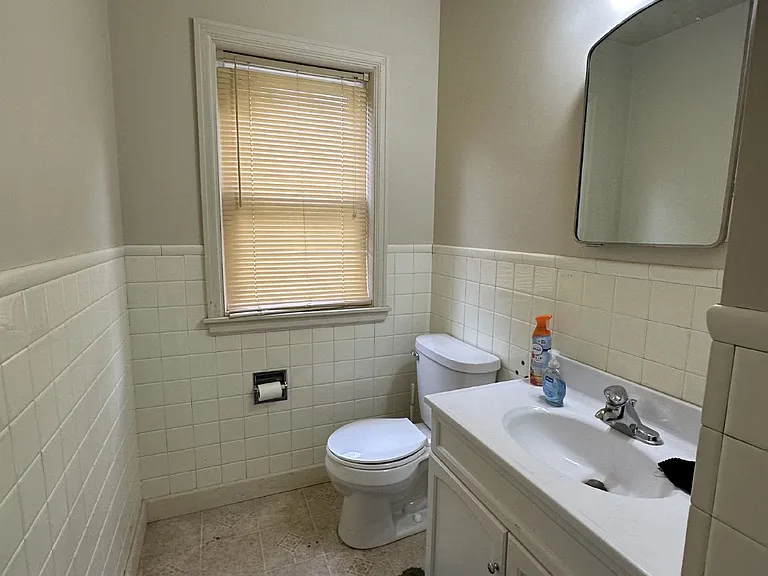 217 Lake St — Photo 17