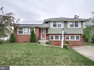 215 Avon Rd, Cherry Hill, NJ 08034