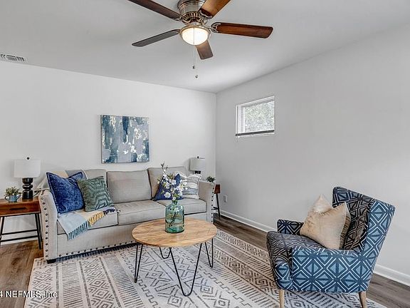 3rd image of 7919 LIMOGES Drive S