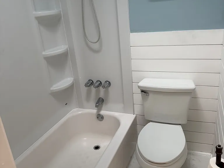 653 Carnathan Ct — Photo 9