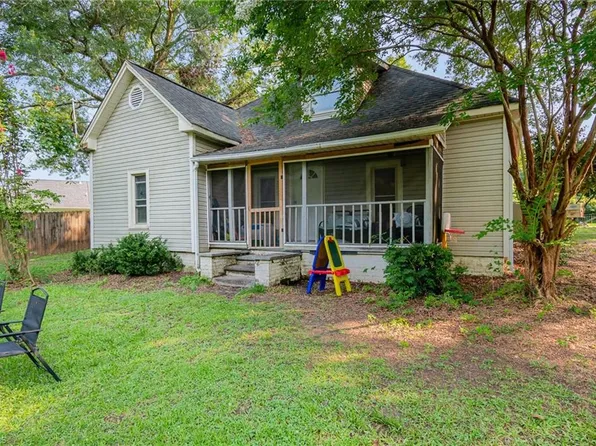 225 Cummings St, Gibsonville, NC 27249