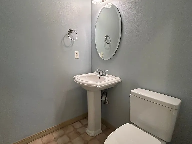10485 N Bridle Way — Photo 41