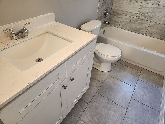 5th image of 5313 Oakwood Ct #10030-8