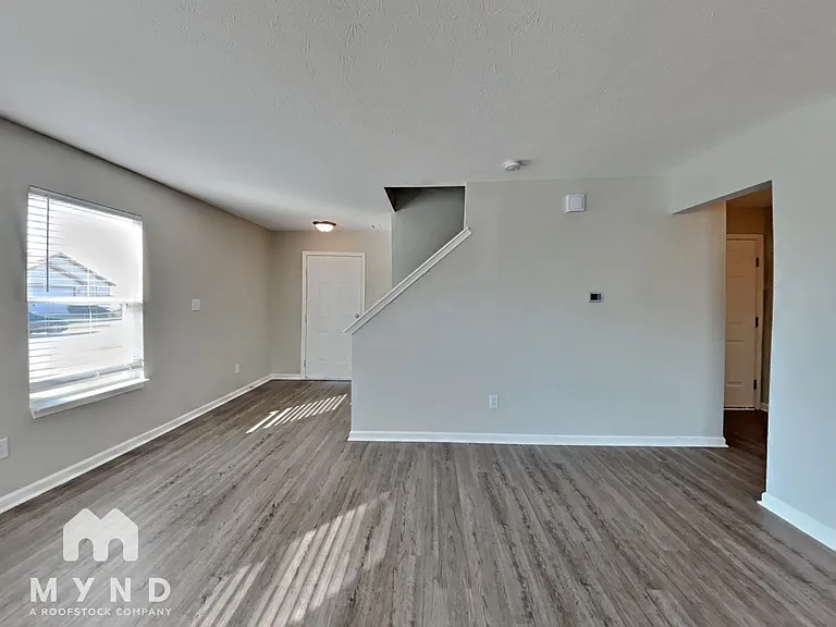 2895 Beethoven Ave — Photo 4
