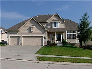 5th image of 21201 Schofield Dr