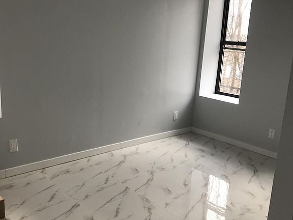 5th image of 2765 Sedgwick Ave #2