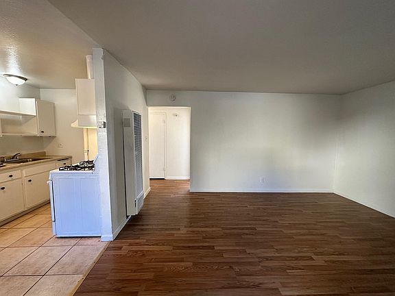 4th image of 5405 Morrow Dr #A