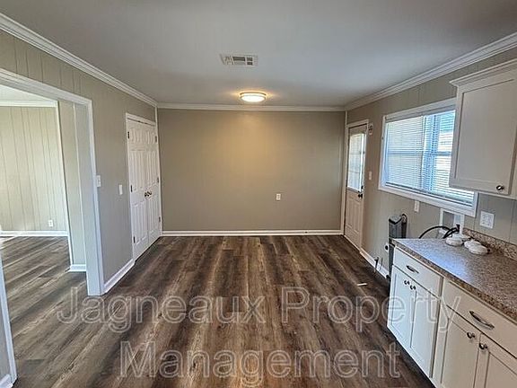 4th image of 2625 Moeling St APT A