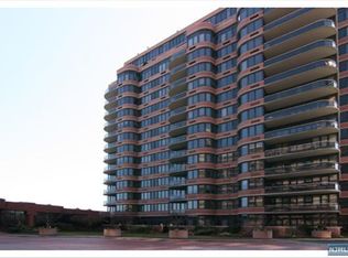 100 Winston Dr #7KSOUTH, Cliffside Park, NJ 07010