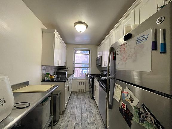 3rd image of 2710 30th Ave #5J
