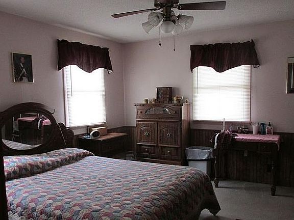 4th image of 30397 W Lake Dr
